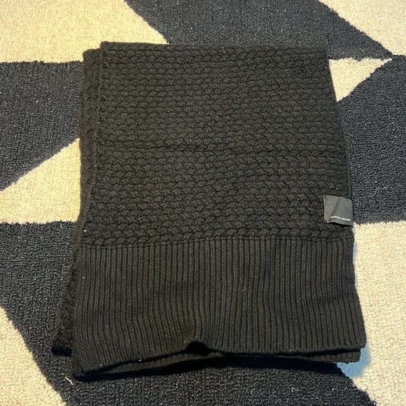 Canada Goose Knitted Scarf - Picture 3 of 4